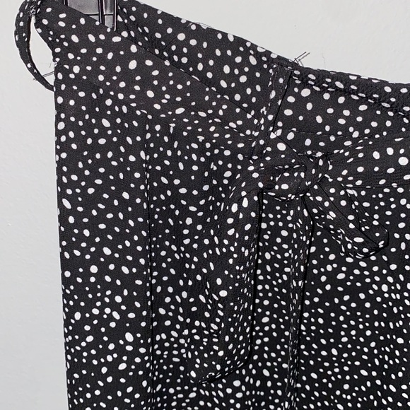 black and white skirt - Picture 2 of 2